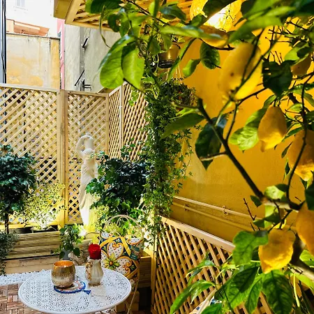 Trevi Fountain Elegant Apartment Rome Exterior photo